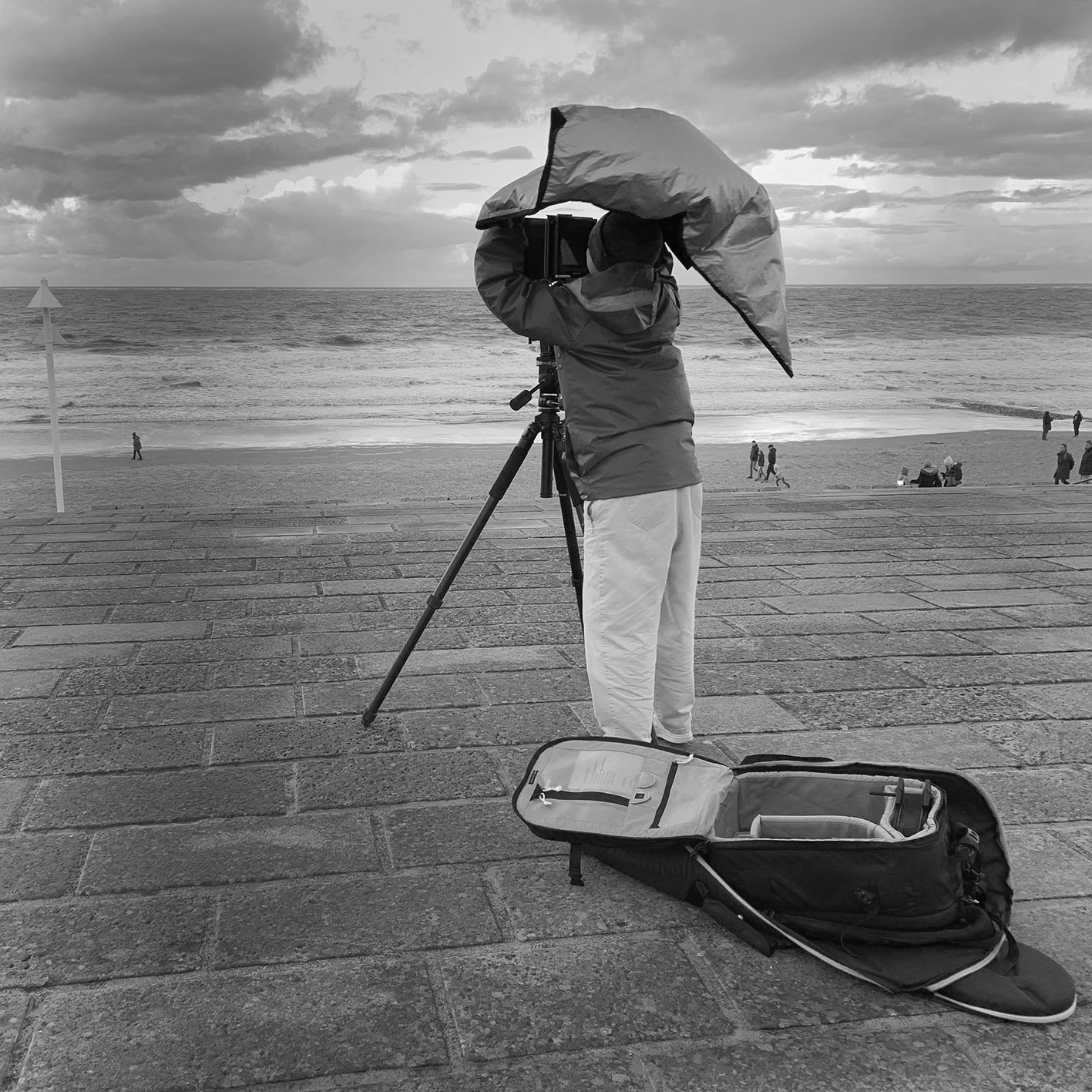 Student on Norderney taking pictures with large format camera